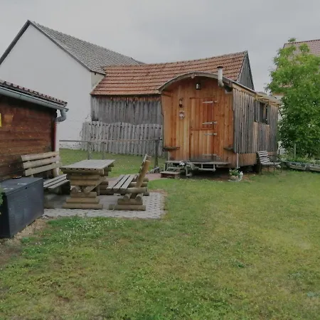 Schäferwagen Auf Dem Campingplatz