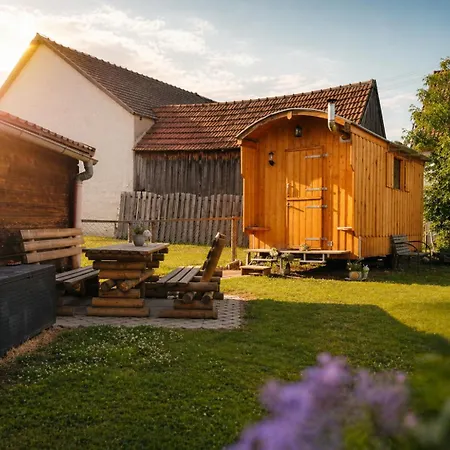 Campingplatz Schäferwagen Auf Dem Kelheim
